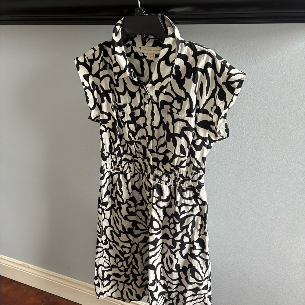 Monteau Black & White Abstract Print Collared Mini Dress